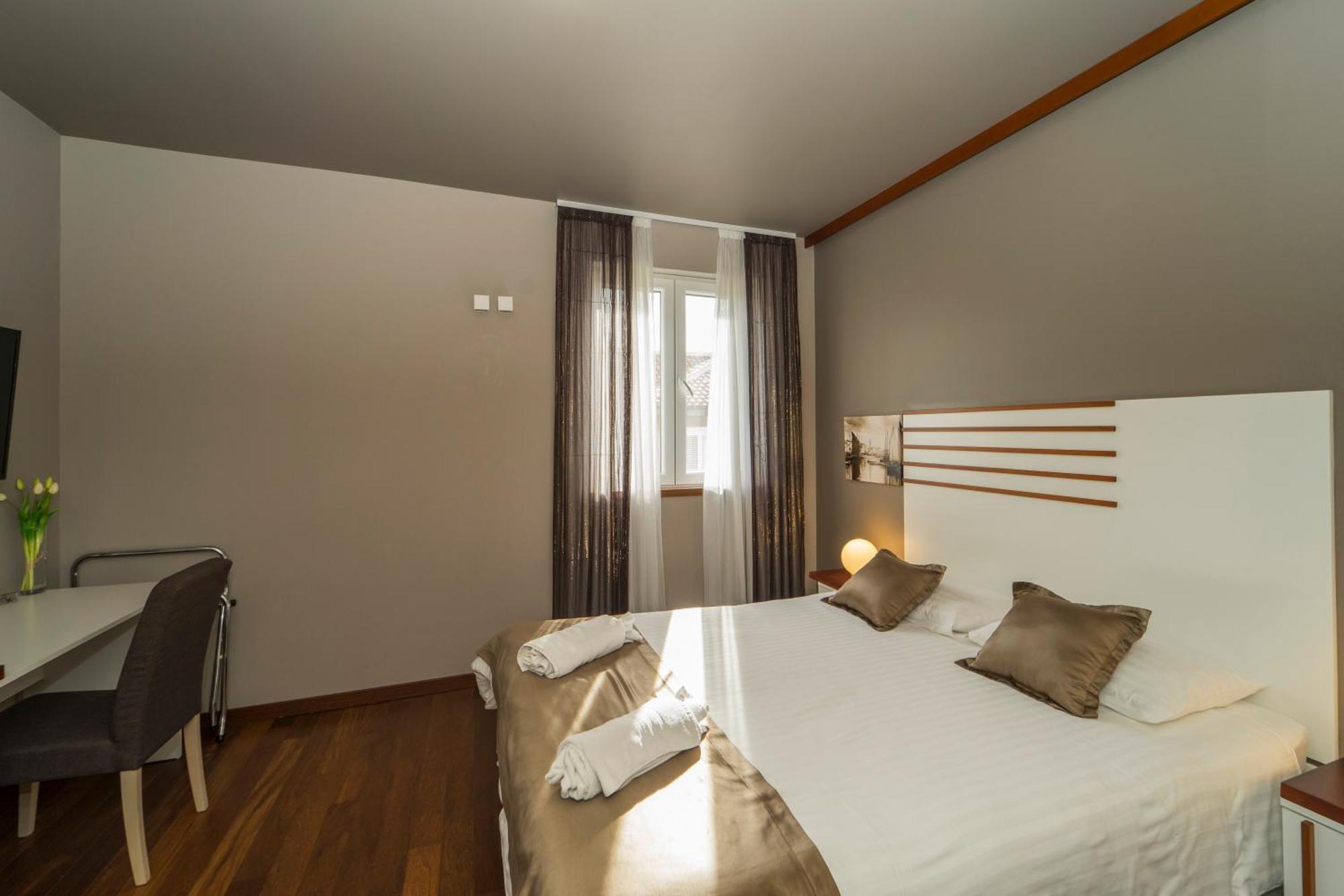 Luxury Rooms And Apartment Silente Bacvice スプリト エクステリア 写真