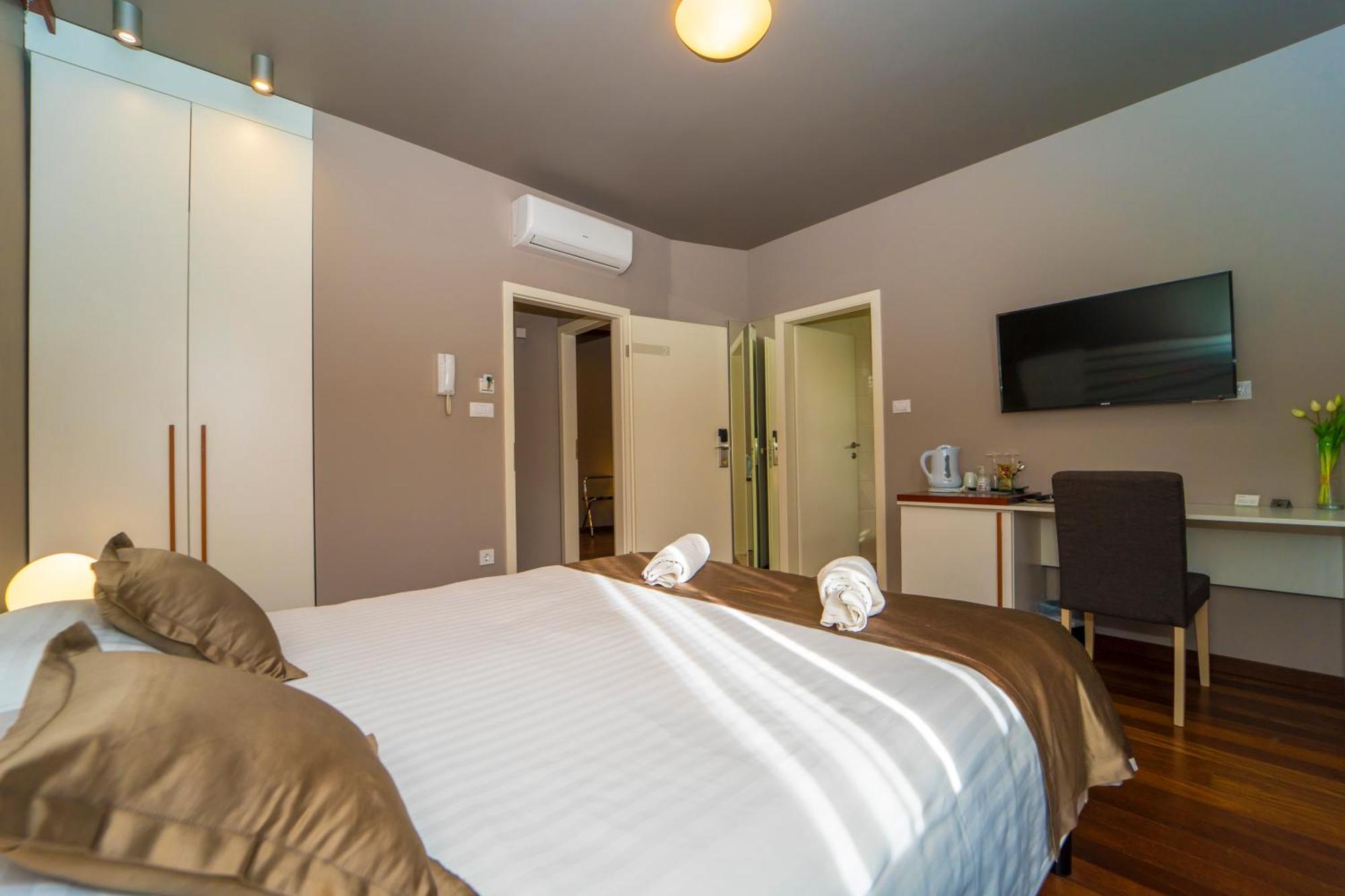 Luxury Rooms And Apartment Silente Bacvice スプリト エクステリア 写真