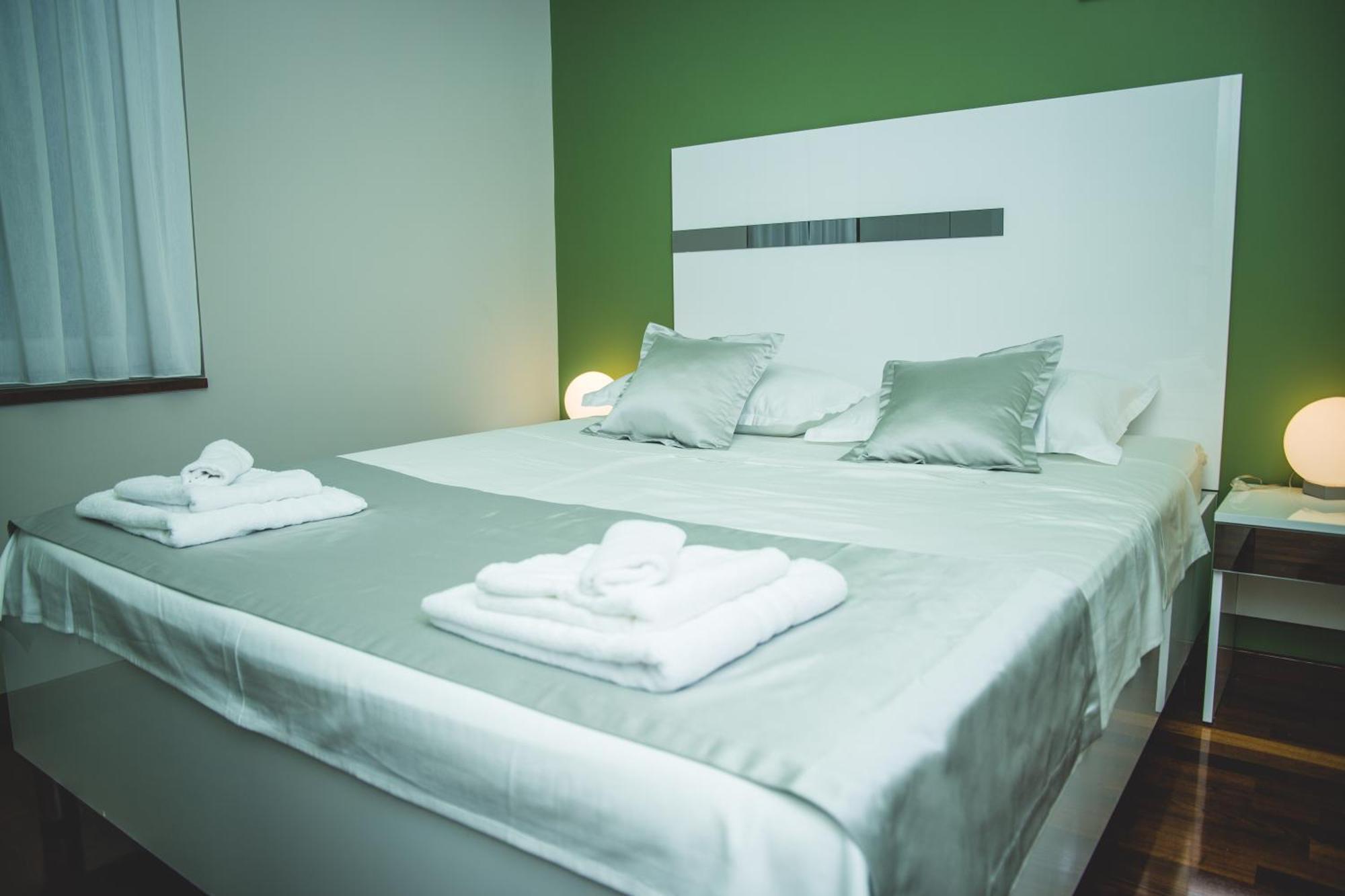 Luxury Rooms And Apartment Silente Bacvice スプリト エクステリア 写真