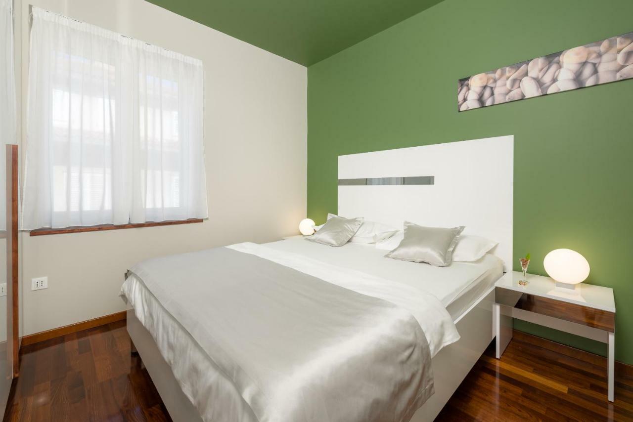 Luxury Rooms And Apartment Silente Bacvice スプリト エクステリア 写真